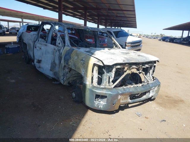 2015 1GC1KWE86FF559915 main image