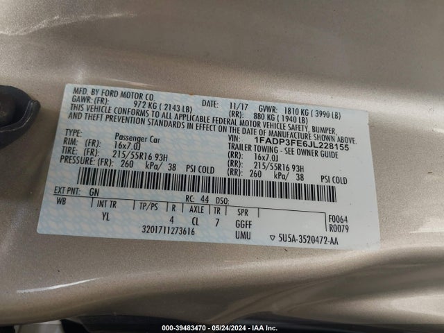 Ford FOCUS SE 2018 1FADP3FE6JL228155 Image 9