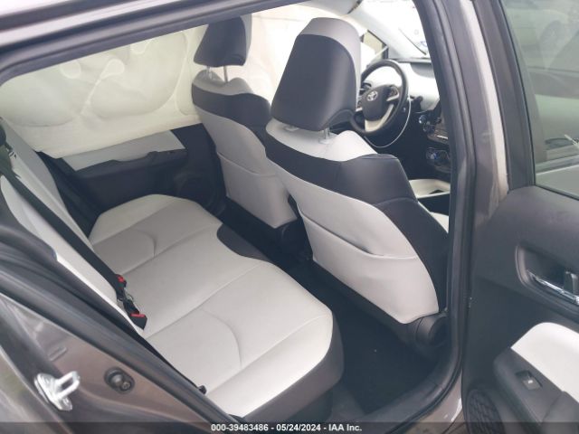 JTDKARFU0H3539135 Toyota Prius Four Touring