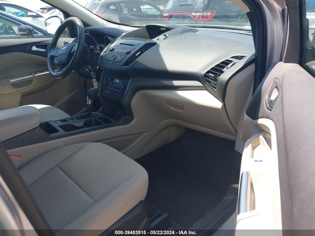 Ford ESCAPE SE 2017 1FMCU9G9XHUB46481 Image 5