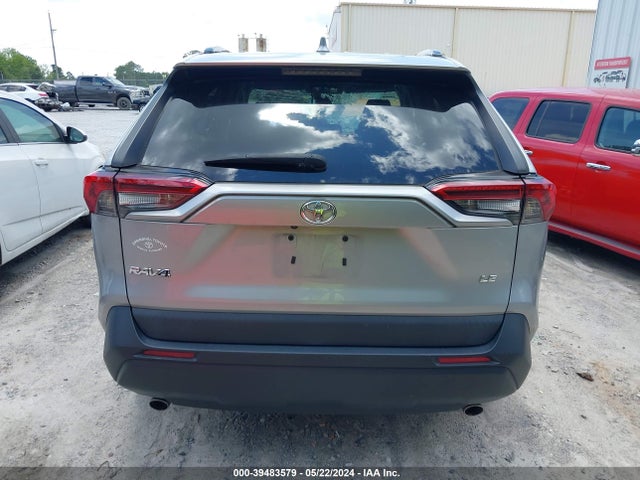 Toyota RAV4 LE 2019 2T3H1RFV3KW040143 Image 16