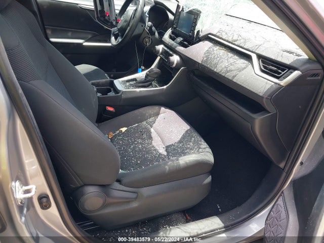 Toyota RAV4 LE 2019 2T3H1RFV3KW040143 Image 5