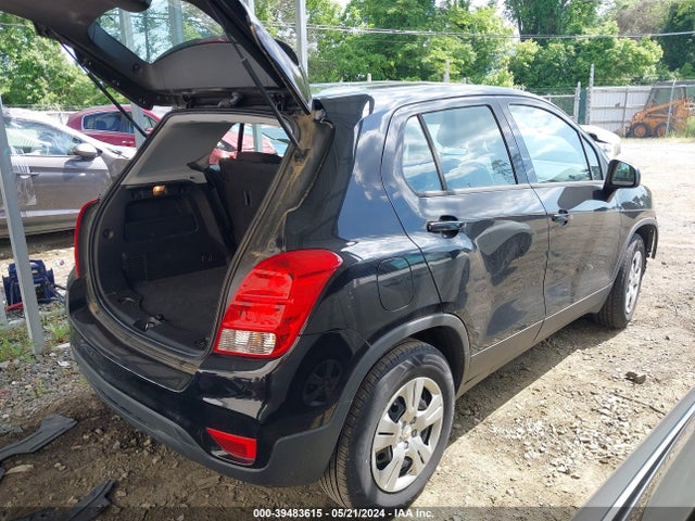 Chevrolet TRAX LS 2017 3GNCJKSB7HL148463 Image 4
