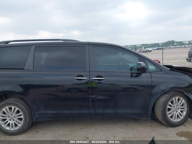 Toyota Sienna Xle 8 Passenger 2017 5TDYZ3DC0HS877594 Image 13