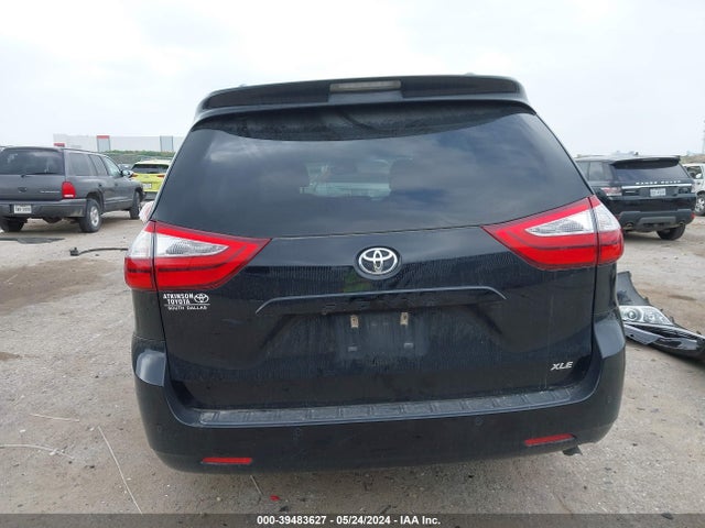 Toyota Sienna Xle 8 Passenger 2017 5TDYZ3DC0HS877594 Image 16
