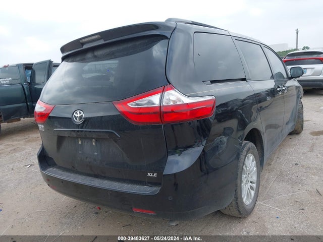 Toyota Sienna Xle 8 Passenger 2017 5TDYZ3DC0HS877594 Image 4