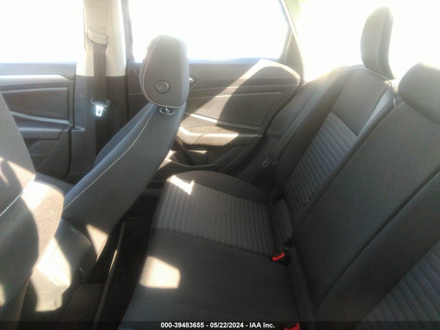 3VWCM7BU6NM006218 Volkswagen Jetta 1.5t S
