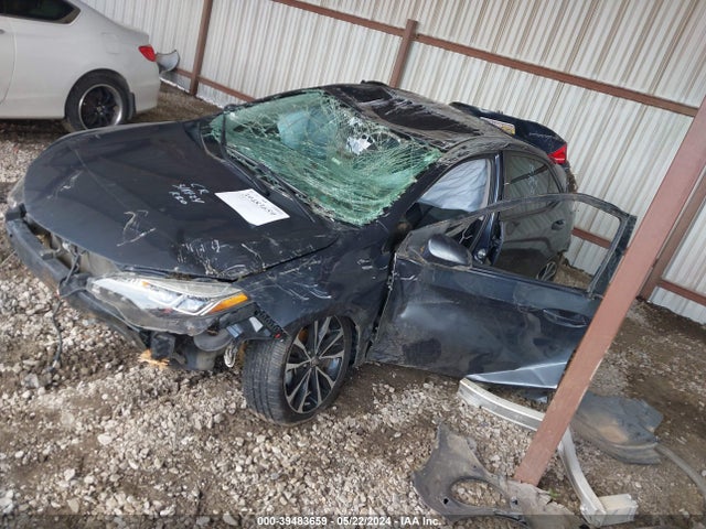 Toyota COROLLA SE 2019 5YFBURHE7KP912053 Image 2