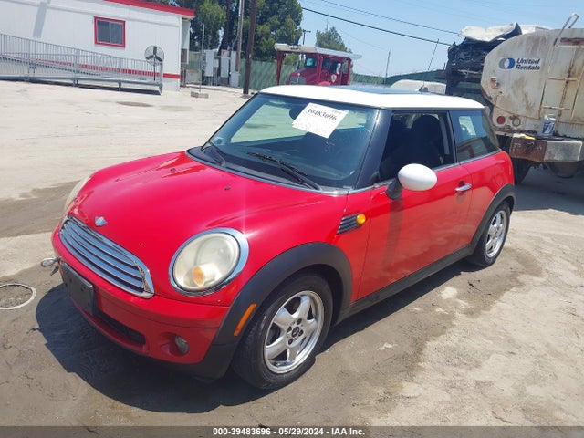 2008 MINI COOPER WMWMF33578TT60821 Photo 1