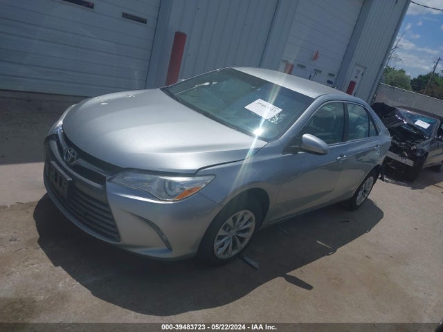 Toyota CAMRY LE 2015 4T4BF1FK8FR480488 Image 2