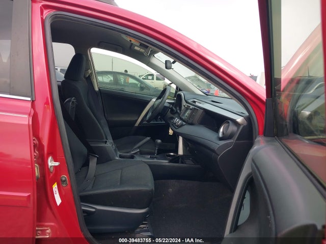 Toyota RAV4 LE 2016 JTMZFREV2GJ075172 Image 5