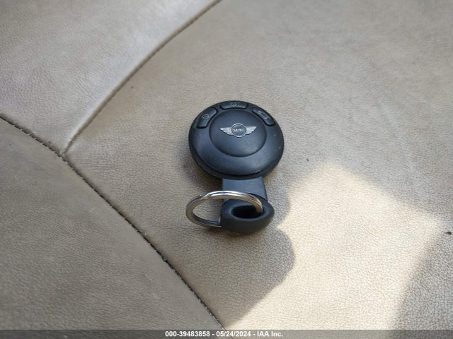 2009 MINI COOPER CLUBMAN WMWML33579TX34242 Photo 10