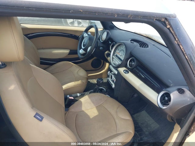 2009 MINI COOPER CLUBMAN WMWML33579TX34242 Photo 4