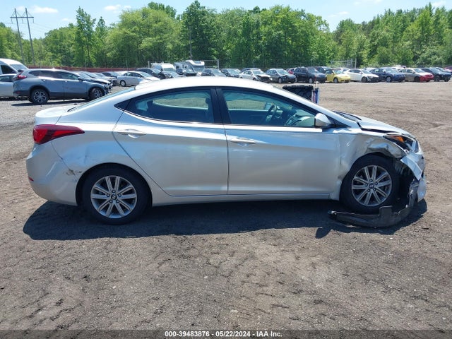 Hyundai ELANTRA SE 2015 5NPDH4AE3FH641098 Image 13