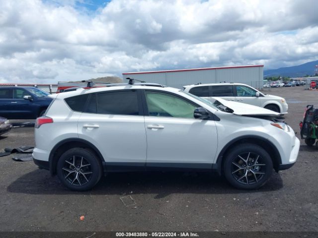 JTMJFREV5HD217804 Toyota RAV4 SE