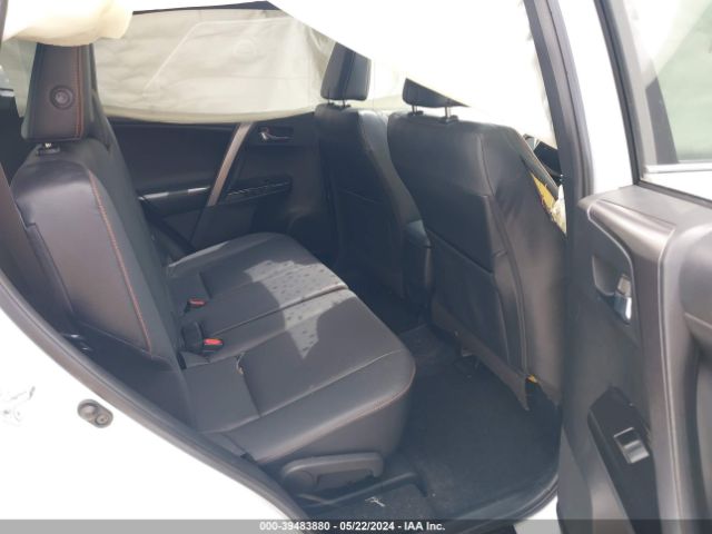 JTMJFREV5HD217804 Toyota RAV4 SE