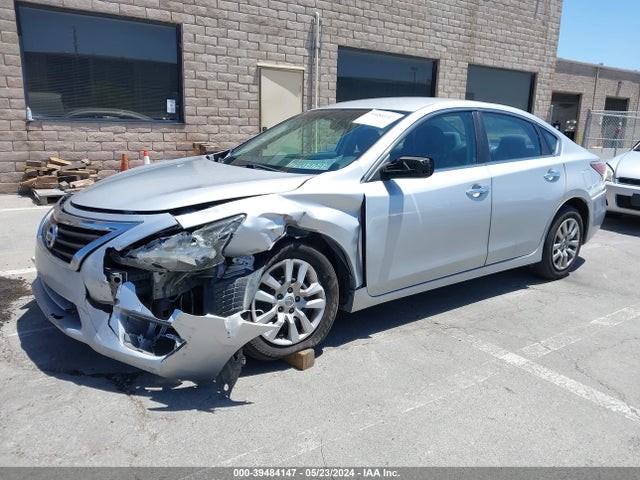 Nissan Altima 2.5 S 2015 1N4AL3AP3FC454362 Image 2