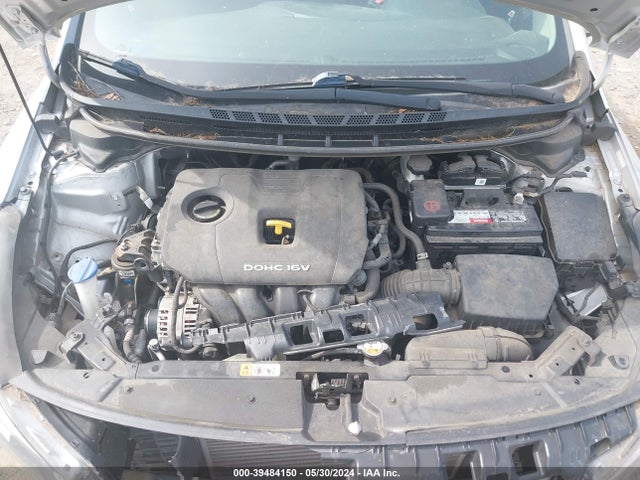 KIA FORTE LX 2017 3KPFK4A79HE029359 Image 10