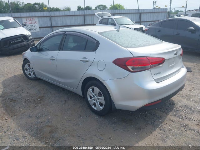 KIA FORTE LX 2017 3KPFK4A79HE029359 Image 3
