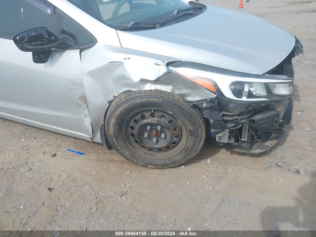 KIA FORTE LX 2017 3KPFK4A79HE029359 Image 6