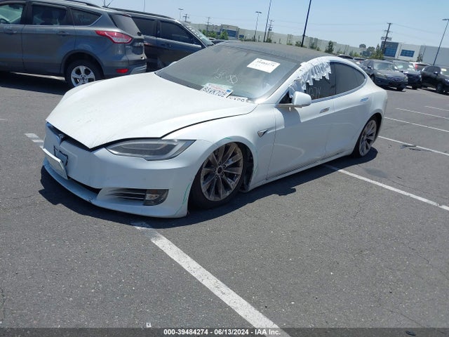 Tesla Model S 100d/75d/p100d 2018 5YJSA1E25JF281110 Image 2