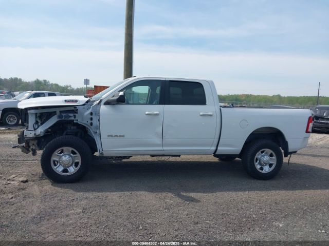 3C6UR5DL1KG620922 RAM 2500 Big Horn  4x4 6'4 Box