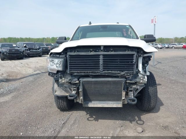 3C6UR5DL1KG620922 RAM 2500 Big Horn  4x4 6'4 Box