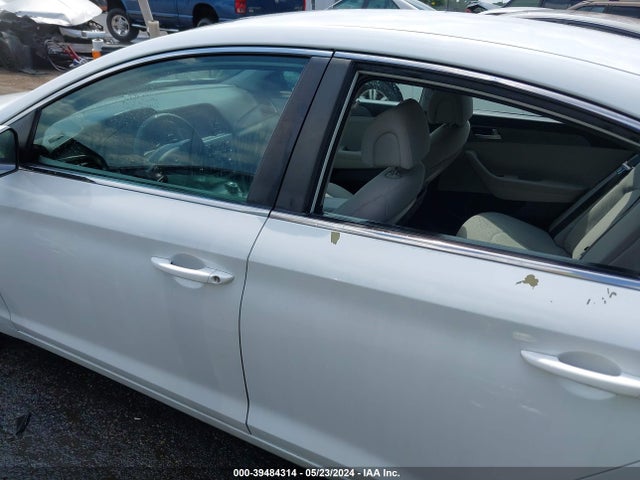 Hyundai SONATA SE 2016 5NPE24AF8GH326734 Image 14