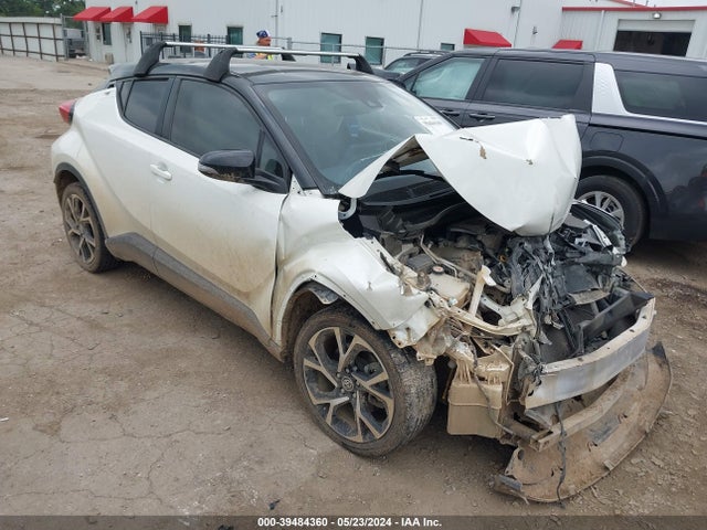 Toyota C-HR XLE 2020 JTNKHMBX6L1078232 главное изображение