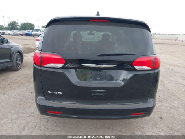 2C4RC1CG9NR208811 Chrysler Voyager Lx