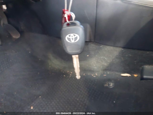 Toyota Corolla Le Plus 2014 2T1BURHE9EC174888 Image 11