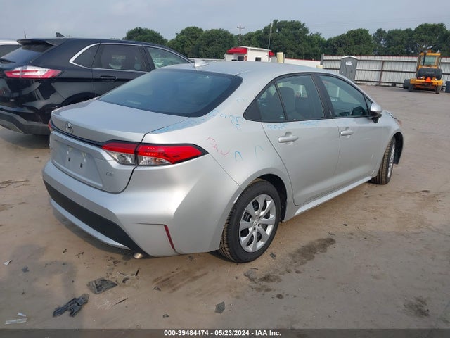 Toyota COROLLA LE 2022 5YFEPMAE3NP329291 Image 4