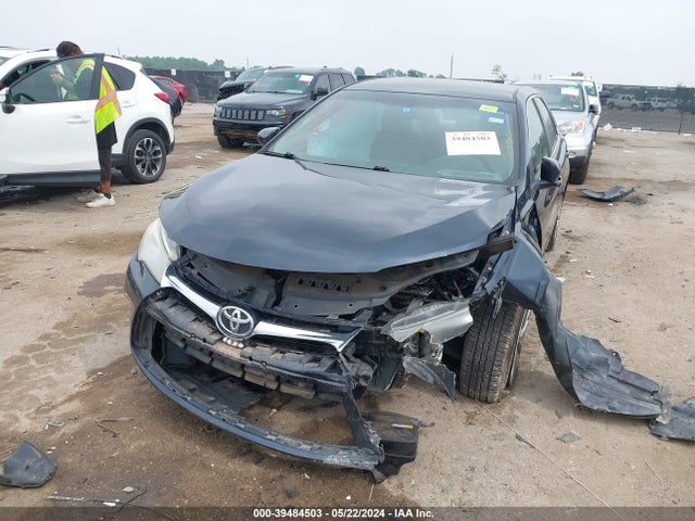 Toyota CAMRY LE 2016 4T4BF1FK2GR540735 Image 2