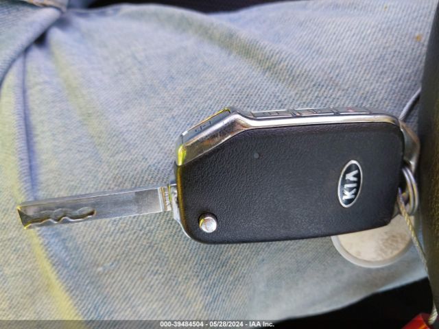 3KPF24AD2KE008124 KIA FORTE FE
