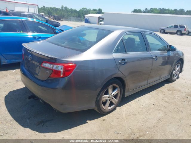 4T1BF1FK8EU360084 Toyota CAMRY SE