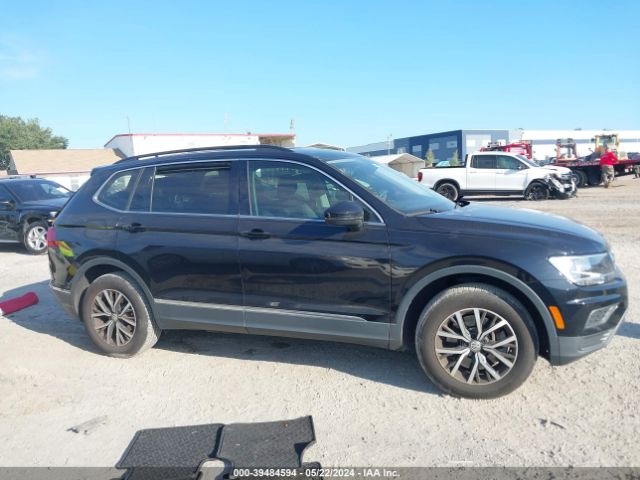 3VV3B7AX0LM043008 Volkswagen Tiguan 2.0t Se/2.0t Se R-line Black/2.0t Sel