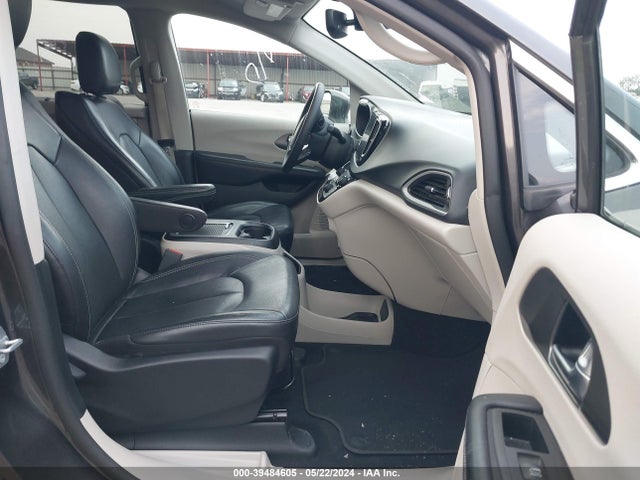 Chrysler Pacifica Touring L 2022 2C4RC1BG9NR109777 Image 5