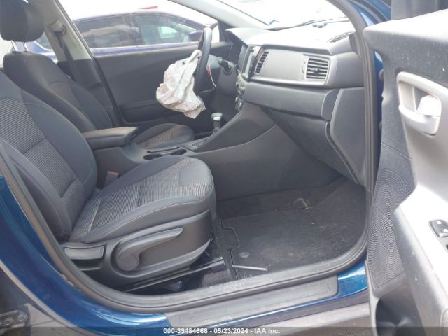 KNDCB3LCXK5334590 KIA NIRO LX