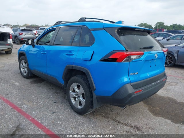 Toyota Rav4 Xle 2019 JTMW1RFV1KD511694 Image 3