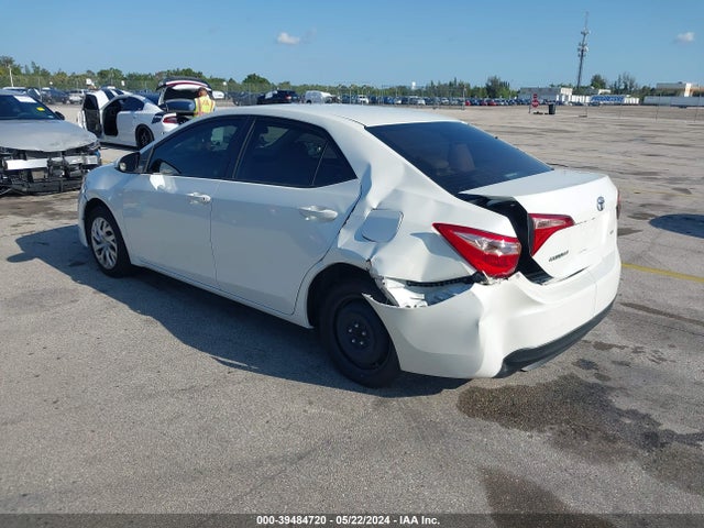 Toyota COROLLA LE 2017 5YFBURHE9HP727754 Image 3