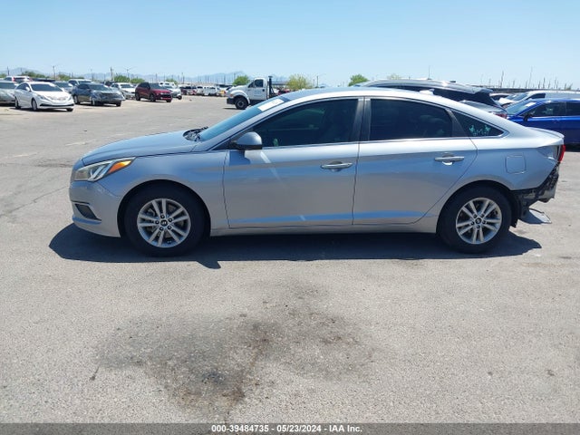 Hyundai SONATA SE 2016 5NPE24AF9GH273753 Image 15