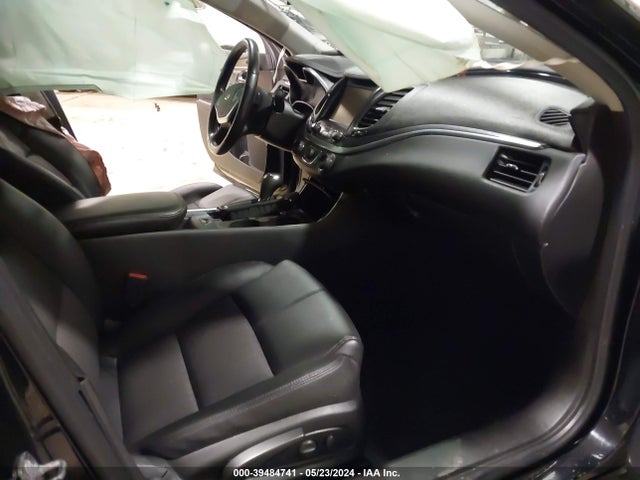 Chevrolet IMPALA 1LT 2018 2G1105S32J9134355 Image 5