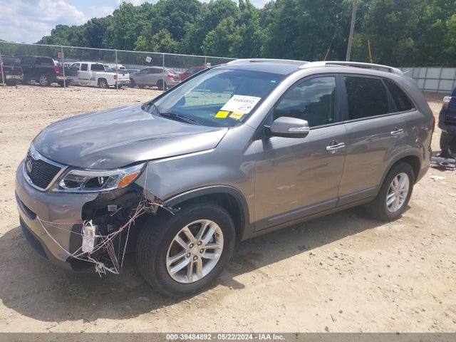 KIA SORENTO LX 2014 5XYKT3A62EG530539 Image 2