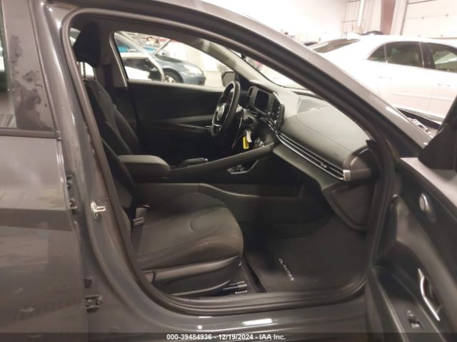 KMHLL4DG9RU716299 Hyundai ELANTRA SE