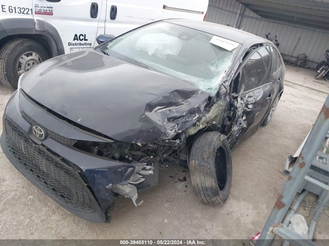 Toyota COROLLA LE 2020 5YFEPRAEXLP125016 Image 2