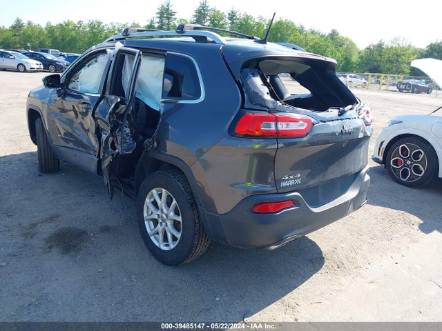 1C4PJMCS3HW529693 Jeep Cherokee Latitude 4x4