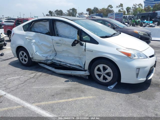 JTDKN3DU2F1974994 Toyota Prius Four