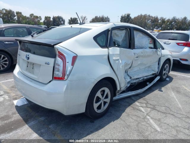 JTDKN3DU2F1974994 Toyota Prius Four