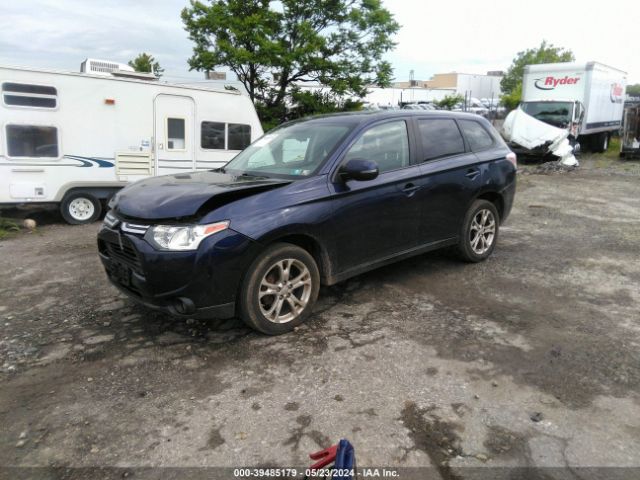 JA4AZ3A33EZ013942 Mitsubishi Outlander Se