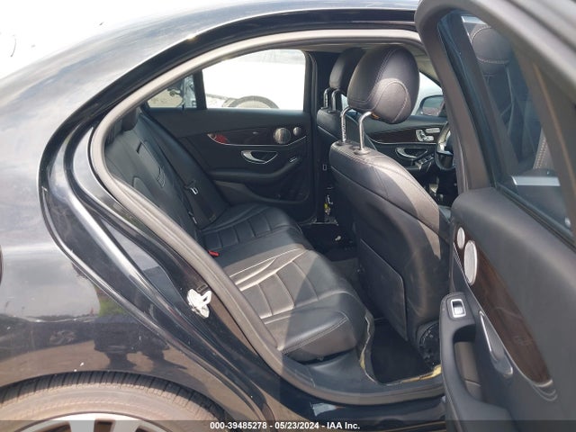 55SWF4JB5FU092344 Mercedes-Benz C 300 Luxury/sport